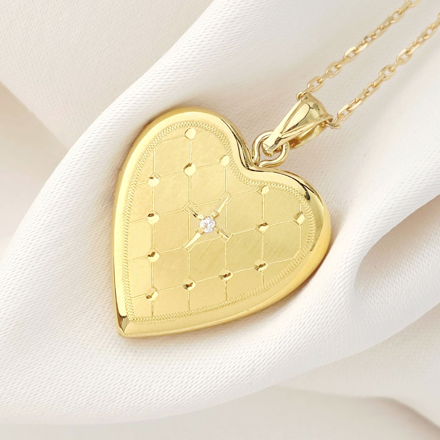 Medalion inima cu poze in interior - Silver Velvet - Argint 925 placat cu Aur Galben 18K - Cristal White Zirconia